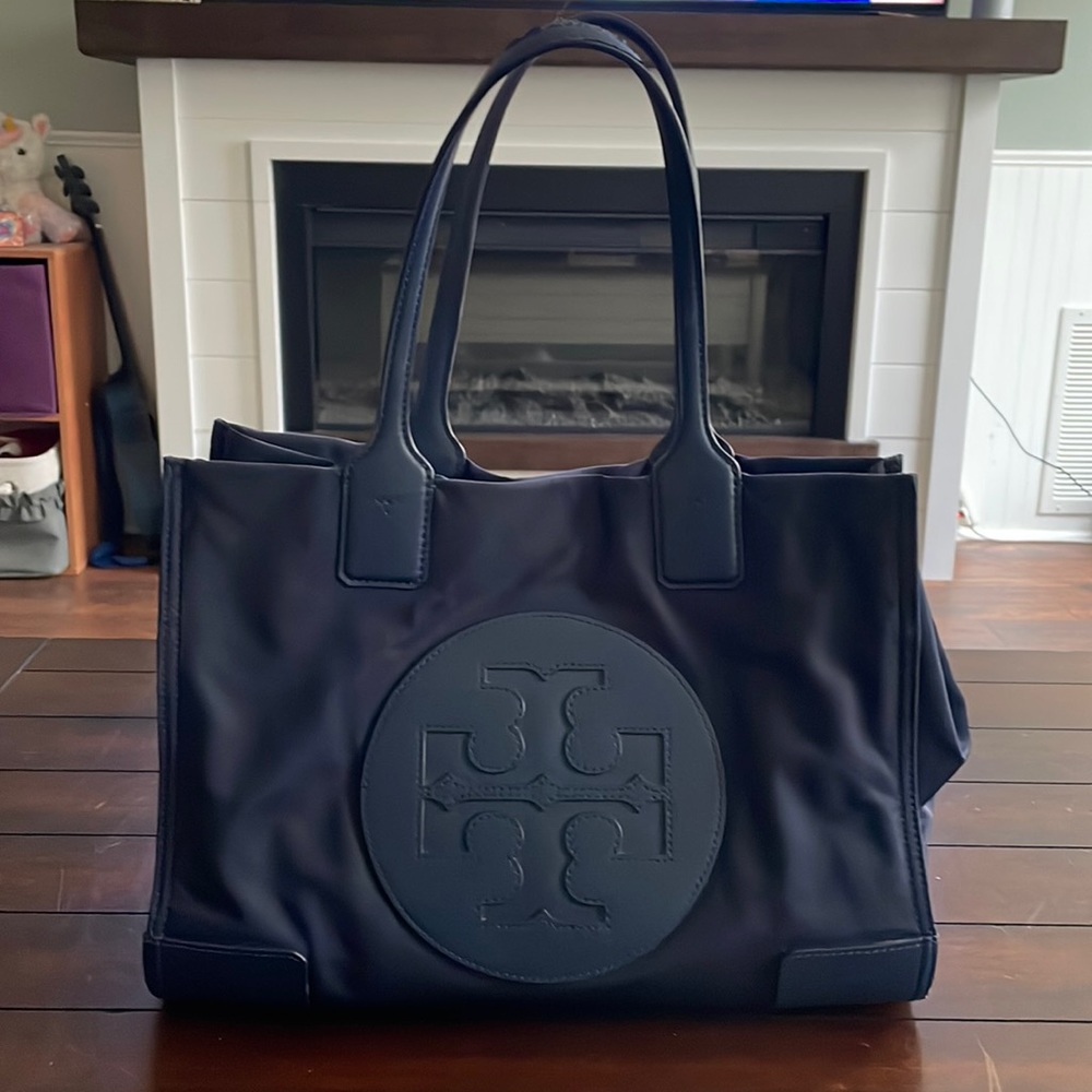 BEAUTIFUL TORY BURCH ELLA TOTE! Authentic! This is a staple! Navy in color!